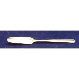 A George III silver marrow scoop (by William Eley and William Fearn, London, 1801) approximately 1.