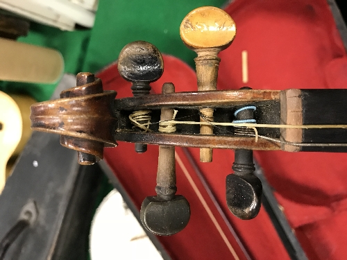 An early 20th Century child's violin in case, - Image 15 of 18