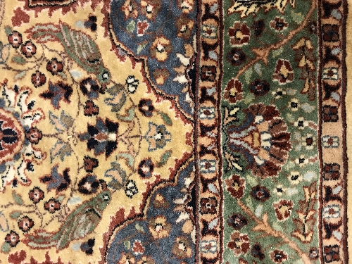 A Persian rug, - Image 3 of 14