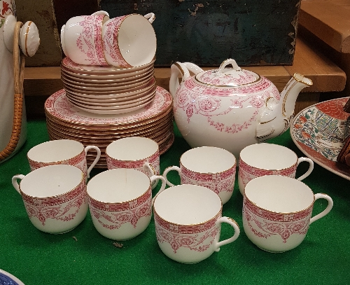 A circa 1900 Wedgwood transfer decorated tea set,