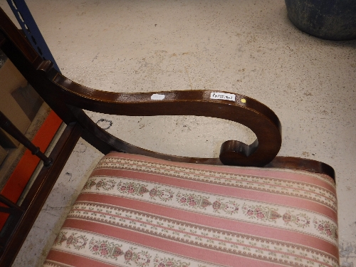 An Edwardian salon settee with striped upholstery Size approx. - Image 8 of 9