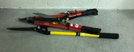 An Amtech set of lopping shears, garden shears and secateurs,