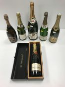 One bottle Moët & Chandon Brut Impérial (boxed),