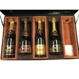 A boxed collection of Ruinart Champagne including Dom Ruinart Brut Rosé 1985,