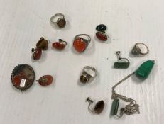 A collection of jewellery to include tiger's eye, moss agate, malachite, etc,