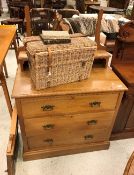 A Victorian mahogany chiffonier with raised shelved back over a single drawer and two cupboard