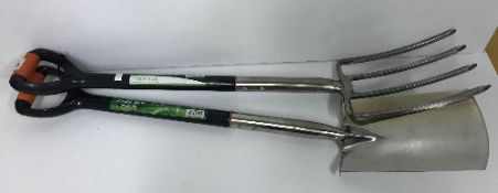 A Green Blade stainless steel digging fork and spade