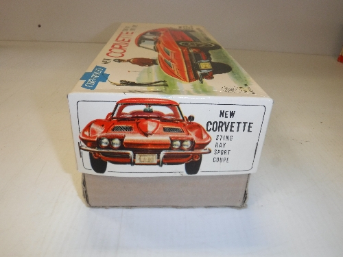 An Ichida "New Corvette Stingray Sport Coupe" battery driven model car, - Image 4 of 32