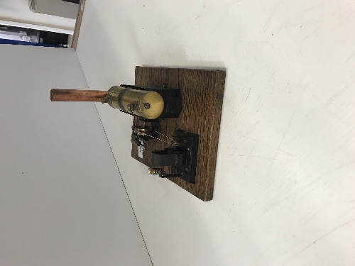 A scratch built copper and brass stationary steam engine with electric bulb, on an oak base, - Image 5 of 5