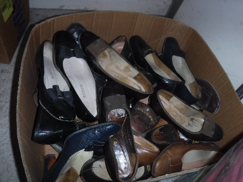 Two boxes of ladies vintage shoes - Image 2 of 2