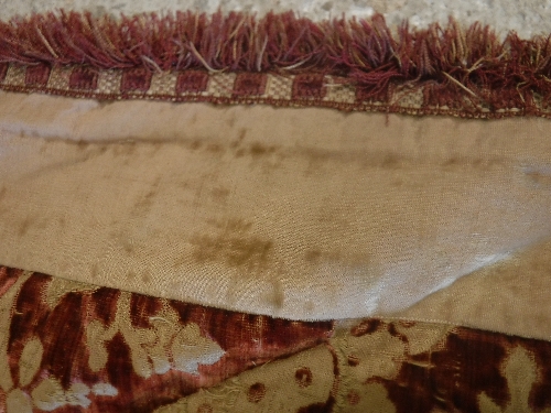 A 19th Century velvet red and gold tablecloth with tasselled edge and bird and foliate decoration - Image 7 of 16