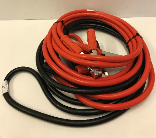 A pair of 800 amp 6 metre jump leads