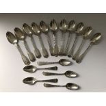 A set of five Shell and Fiddle pattern William IV teaspoons (by William Eaton, London 1835),