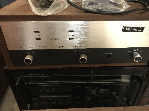 A MacIntosh hi-fi system with MC2120 stereo power amplifier, - Image 20 of 21