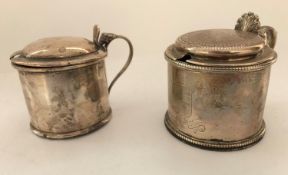 A Victorian silver lidded mustard,