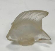 A Lalique figure of a fish 4.8 cm high CONDITION REPORTS In need of a clean all over.