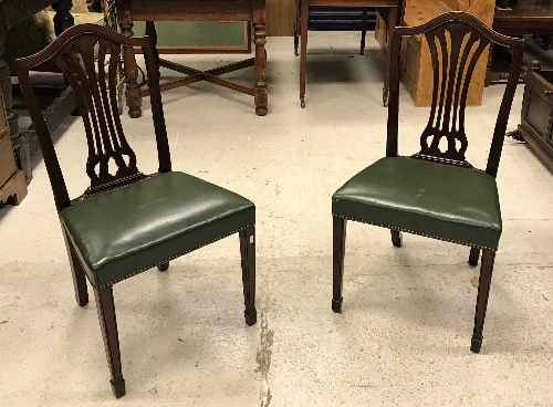 A late George III mahogany oval drop-leaf dining table on turned tapering legs to pad feet, - Image 4 of 5