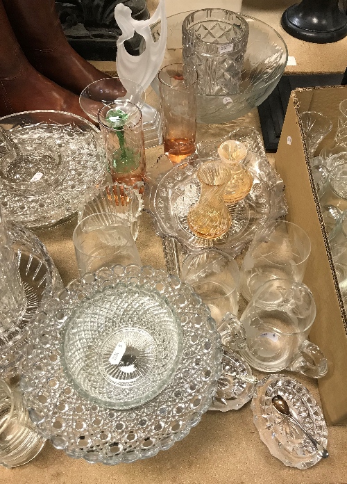 A collection of glassware to include cut glass trumpet shaped vase, a further cut glass vase, - Image 2 of 3