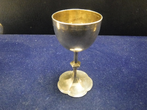 A Victorian silver travelling Communion chalice and paten (by Charles Reily and George Storer , - Image 6 of 9