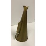 A modern brass megaphone, approx 36 cm h