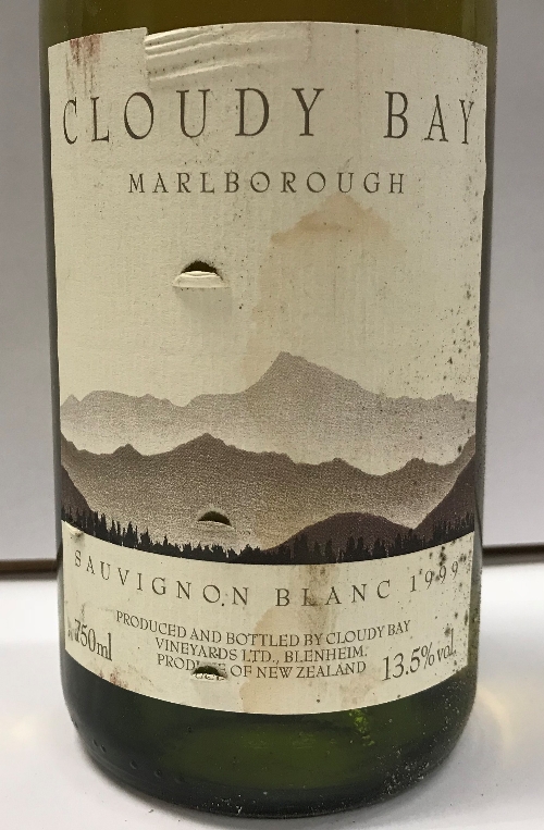 Eighteen bottles Cloudy Bay Marlborough Sauvignon Blanc 1999