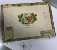 A Habana Romeo y Julietta cuban cigar box containing eight No.