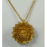 A MID 20TH CENTURY FILIGREE PENDANT FORMED AS A CHRYSANTHEMUM in yellow metal (tests as 18ct gold)