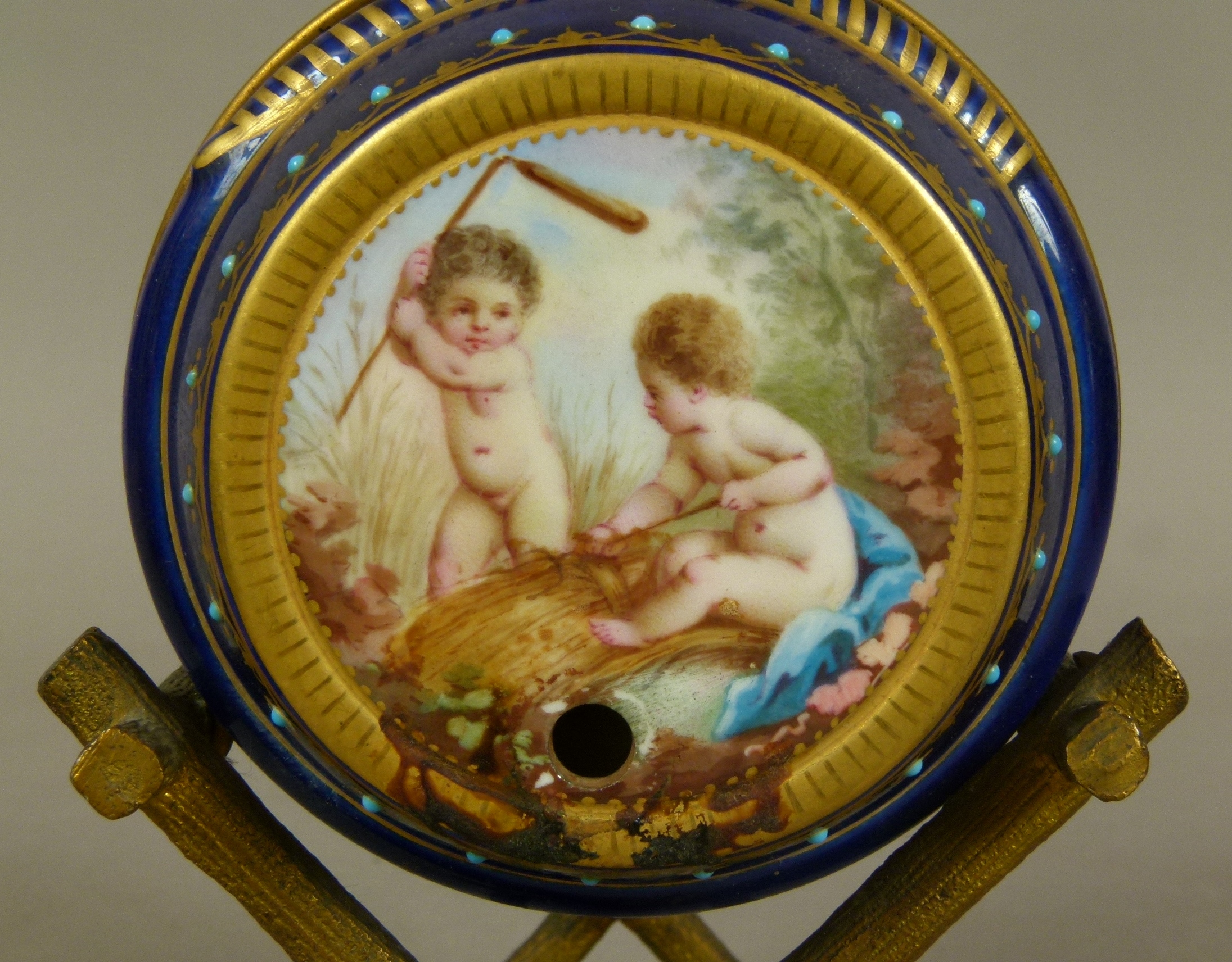A LATE 19TH CENTURY FRENCH PORCELAIN AND GILT-BRONZE MOUNTED SPIRIT BARREL, the porcelain barrel - Image 3 of 5