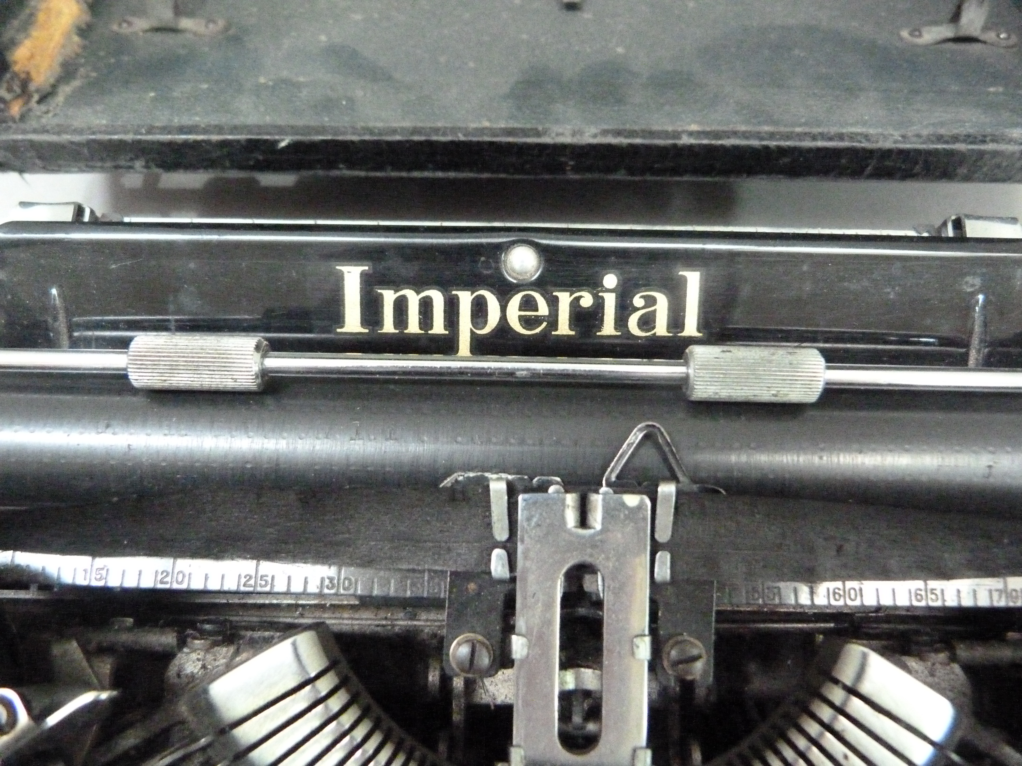 An Imperial portable typewriter, black with gilt lettering, serial no. CO 540, in rexine covered - Image 4 of 4