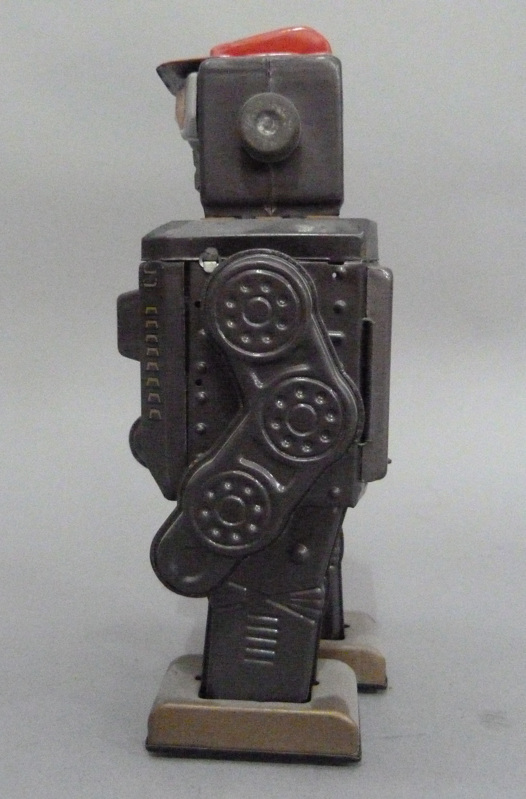 Horiwaka (Japan) Attacking Martian battery operated tin plate robot, 22cm high - Image 4 of 4