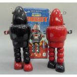 Ko Toys Planet Robot tin plate clockwork robot, black, 23cm, boxed, together with another in red (no