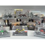 IXO Museum 1:24, twenty vintage model racing bikes, all in perspex cases (ten with original