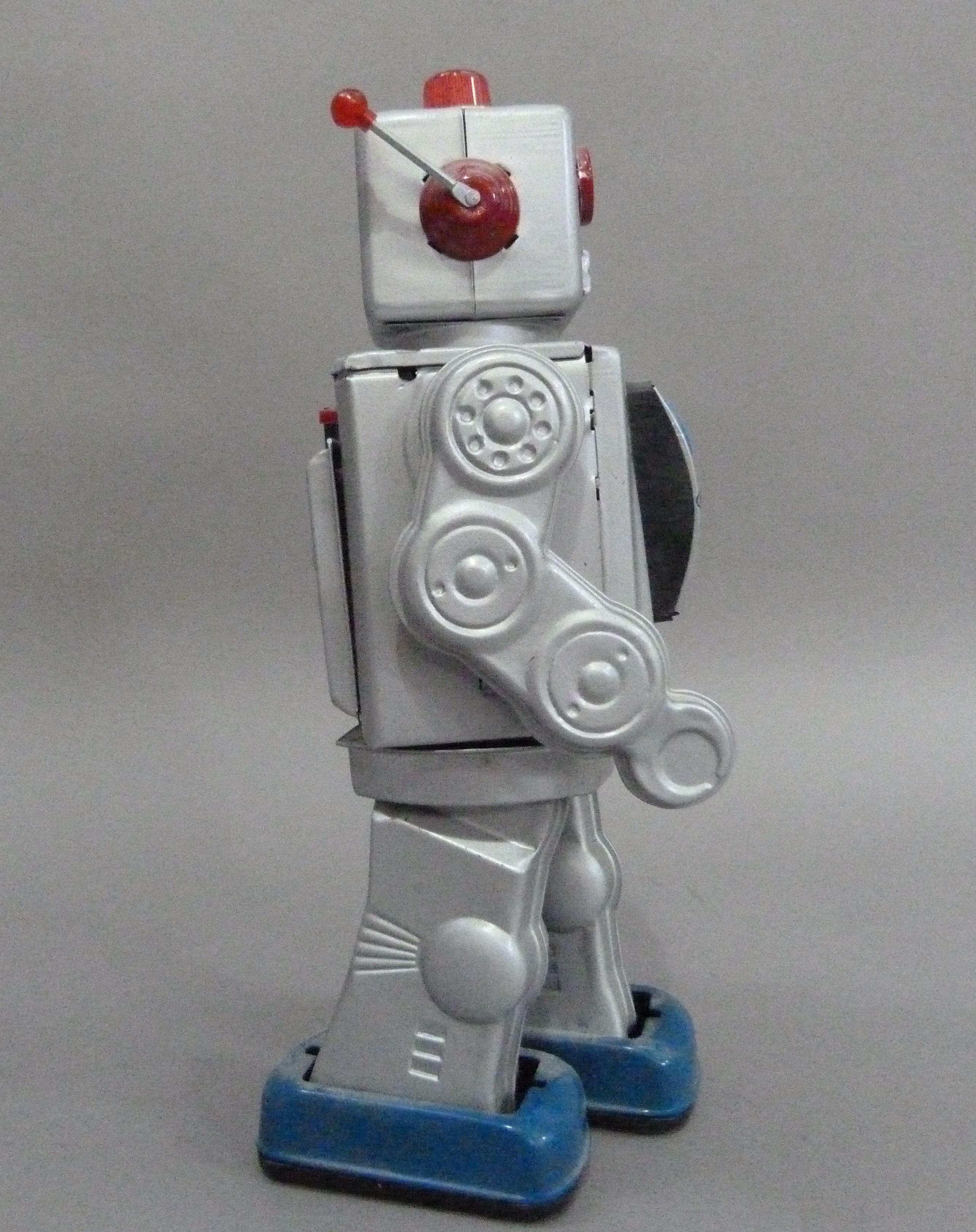 Horiwaka (Japan) Star Strider battery operated tin plate robot, 30.5cm high - Image 3 of 4