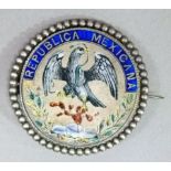 A 19th century enamel Republica Mexicana commemorative brooch in silver, approximate diameter 43mm