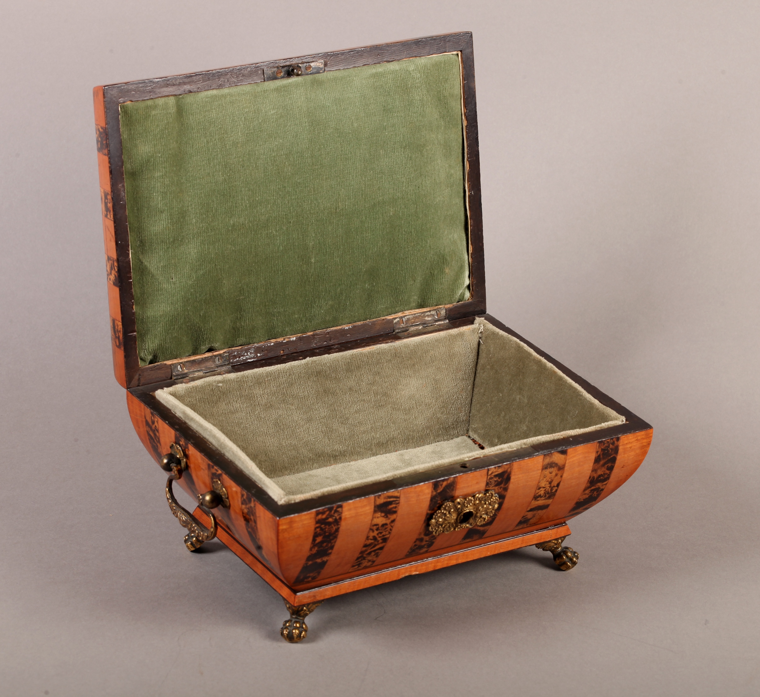 A REGENCY SATINWOOD AND BURR WALNUT BANDED JEWEL BOX OF SARCOPHAGUS SHAPE, velvet lined, with gilt - Image 3 of 3