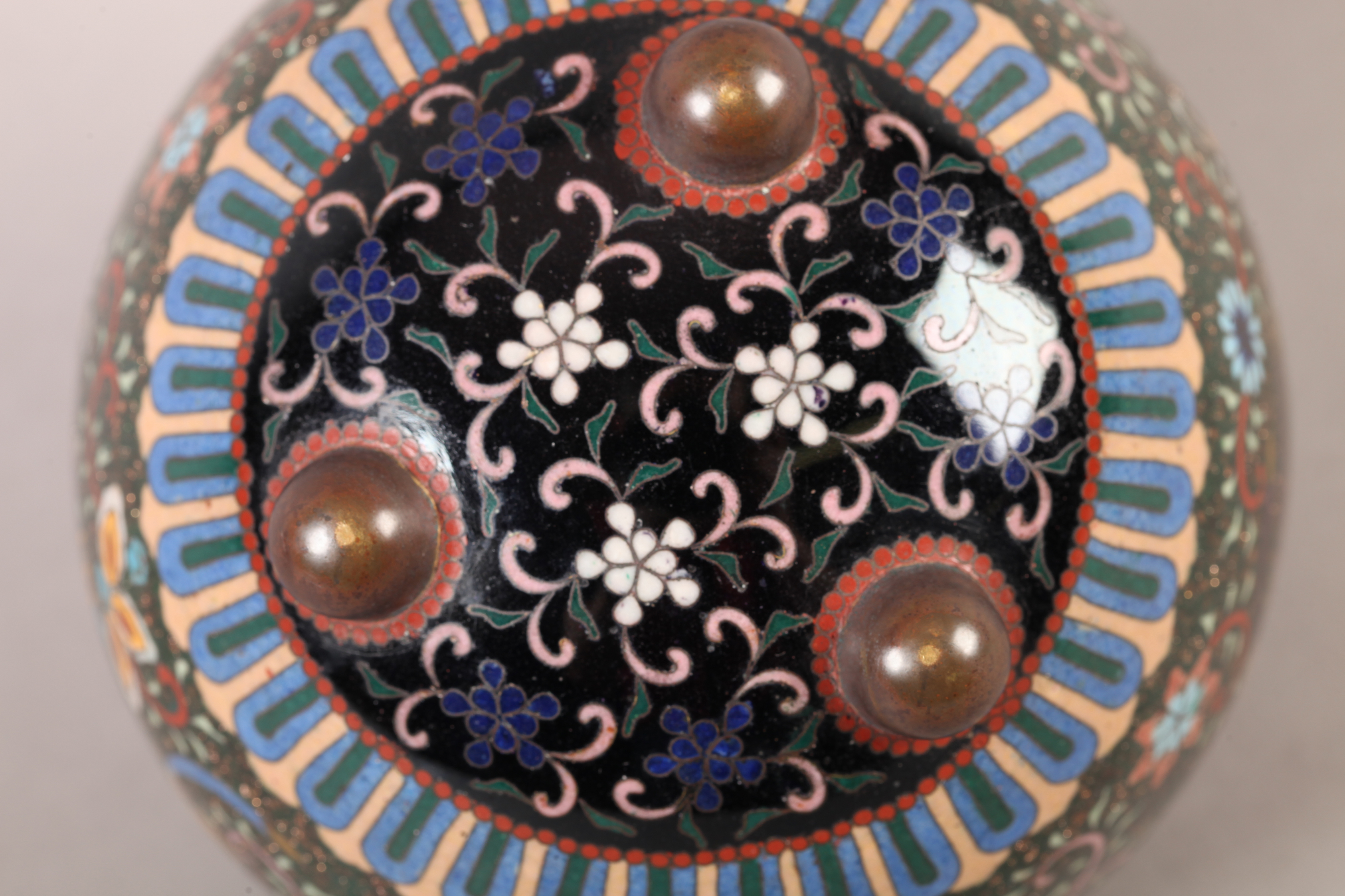 A CHINESE CLOISONNE KORO of spherical form, the domed and pierced cover with bud finial, the green - Image 4 of 4