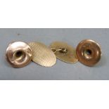 Cufflink and collar studs in 9ct rose gold, total approximate weight 3gm