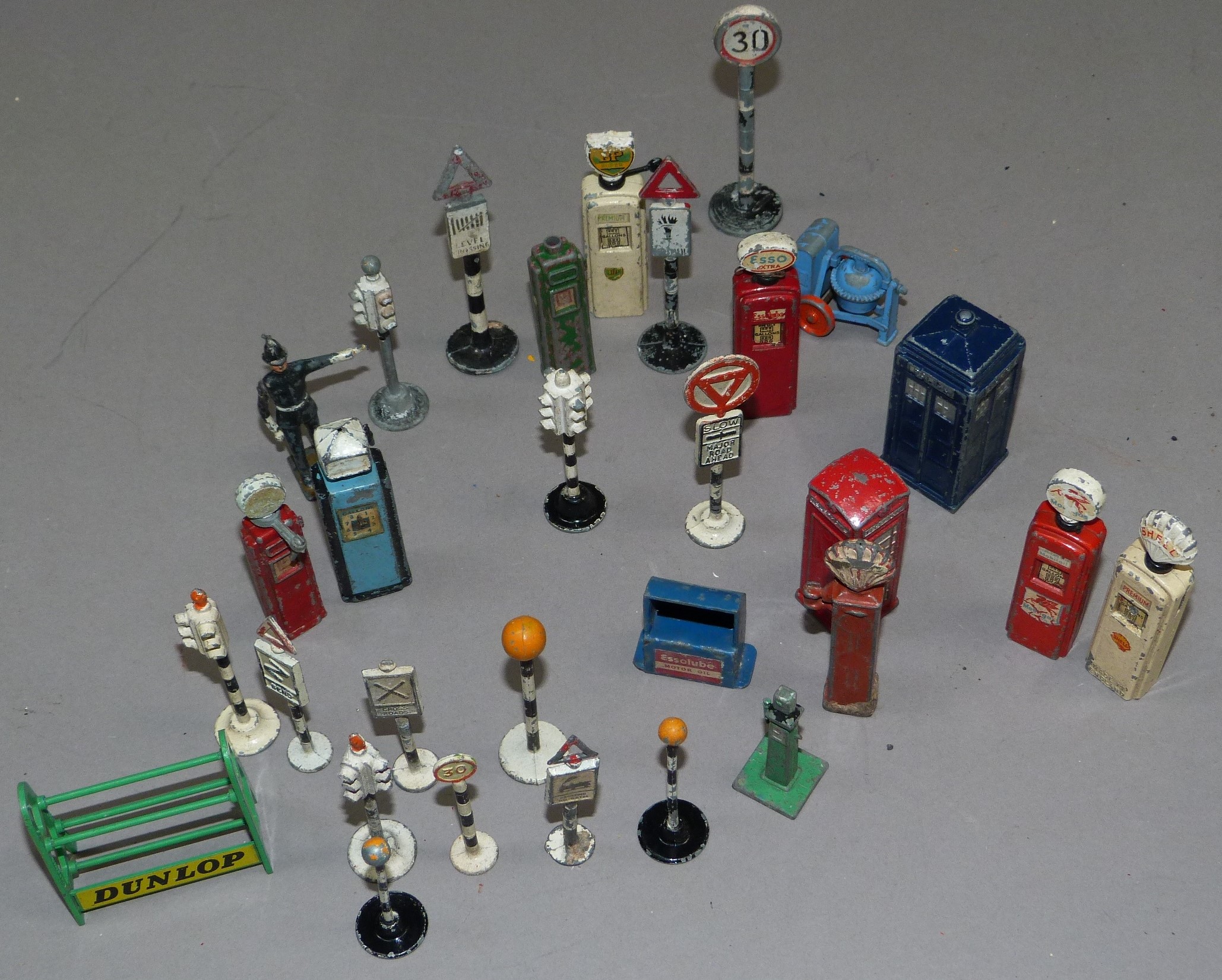 A quantity of Dinky petrol pumps, telephone and police box, road signs, traffic lights, etc, - Image 2 of 3