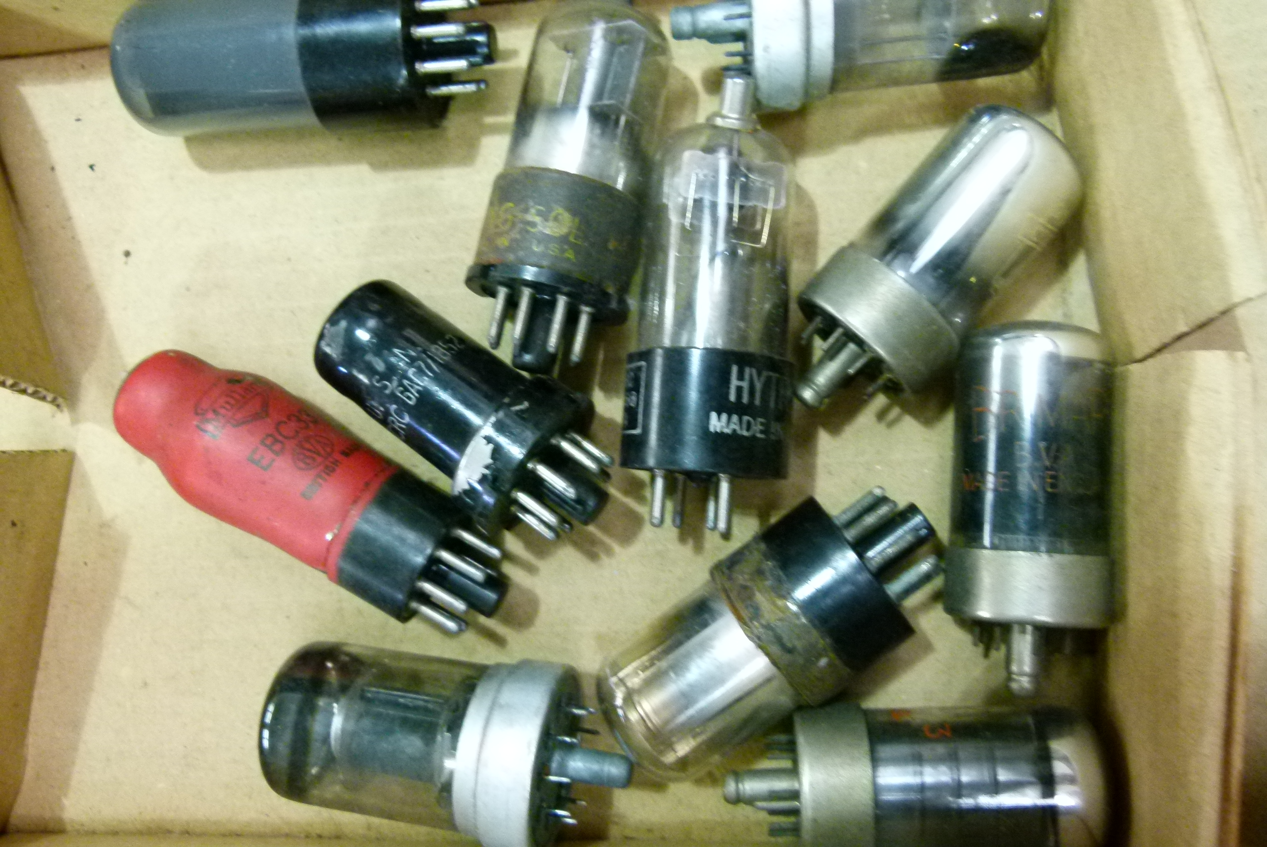 A collection of vintage small, medium and large valves, mostly unbranded including a Cossor S130P, - Image 2 of 2