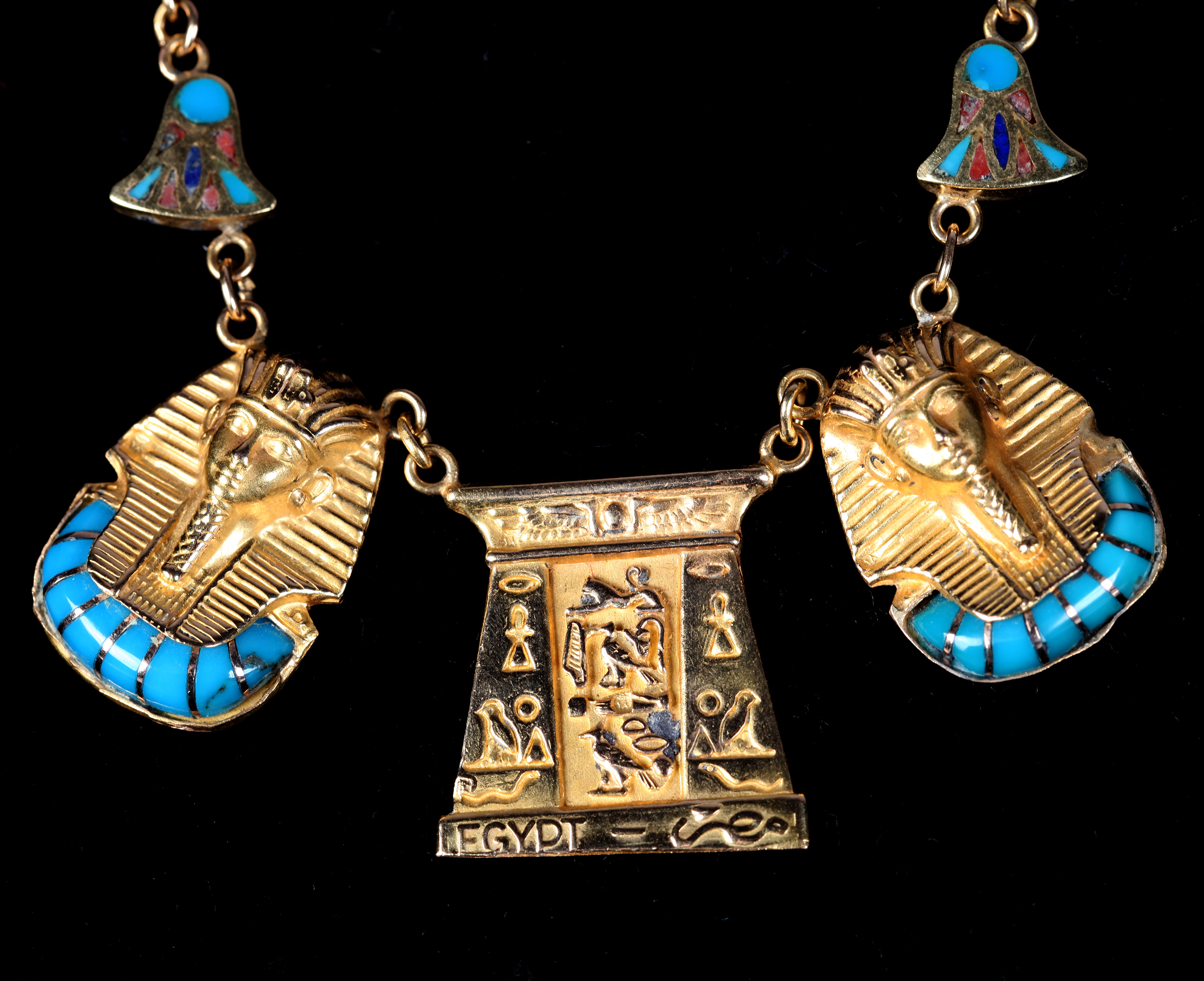 AN EGYPTIAN NECKLACE, the pharoesque pendants set with turquoise and coral inlay hung on a Byzantine