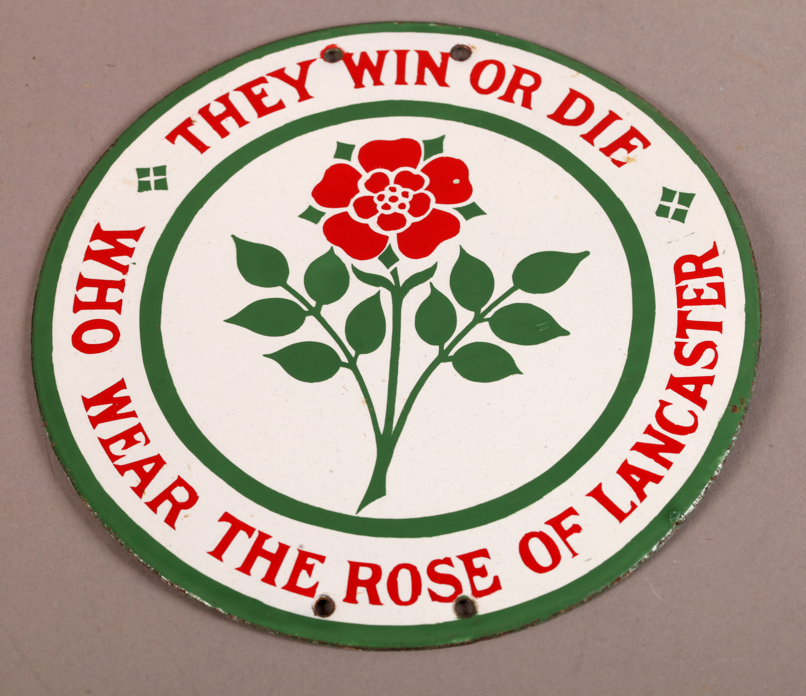 55TH WEST LANCASHIRE TERRITORIAL DIVISION - A RARE WWI ENAMEL FIELD GRAVE MARKER, the circular panel