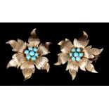 A PAIR OF TURQUOISE SET SUNFLOWER EAR CLIPS c.1950 in 18ct gold, the circular cabochon stones claw