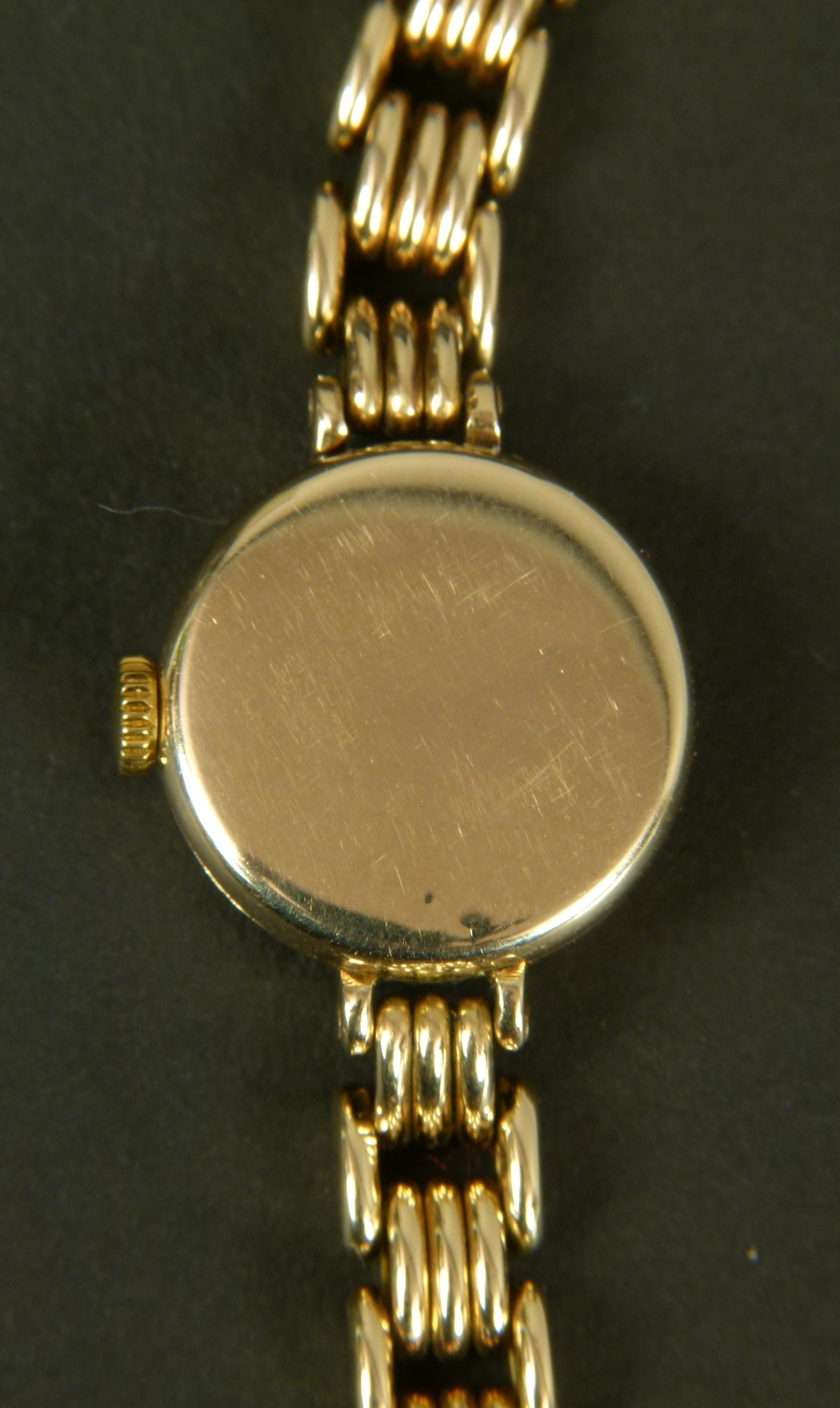 A TUDOR LADY'S WRISTWATCH c.1959 in 9ct gold case No. 336984, signed Rolex, signed Tudor 17 jewelled - Image 3 of 5