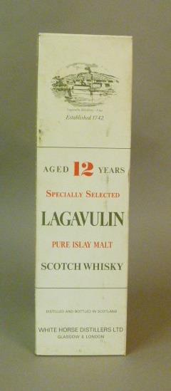 Lagavulin Pure Islay Malt, specially selected, aged 12 years, White Horse Distillers, 43, 75cl, 1 - Image 2 of 6