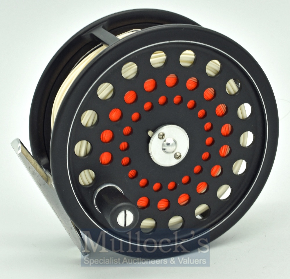 Hardy Ultralite Disc Salmon fly reel, Black finish, rear disc adjuster, smooth alloy foot, 2D9/10F