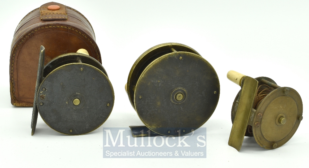 Early unnamed C Farlow early “Fish Logo” stamped foot brass 2.5” plate wind fly reel and case – - Image 2 of 2
