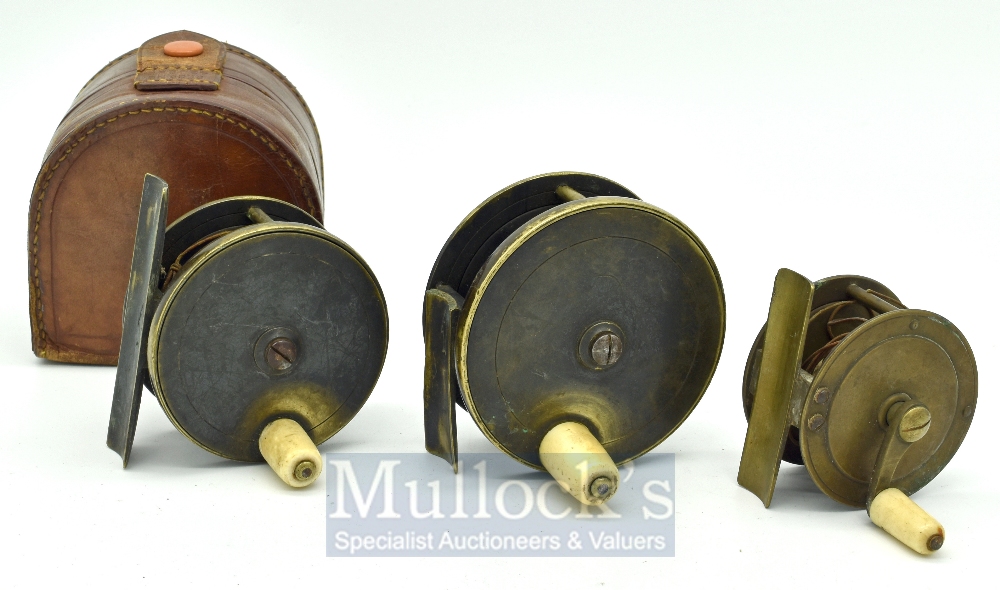 Early unnamed C Farlow early “Fish Logo” stamped foot brass 2.5” plate wind fly reel and case –