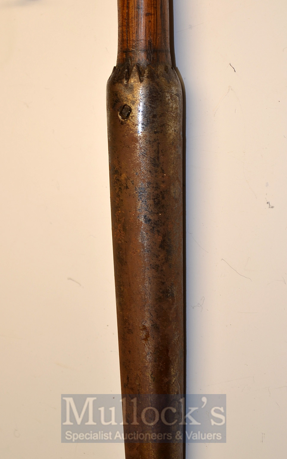 An Early Blacksmiths Made Concave Faced Driving Iron with 6” hosel and heavy deep knurling, the - Image 2 of 3