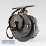 Extremely rare Malloch Patent multiplier side casting reel c.1912/14 – 3.25”dia backplate, raised
