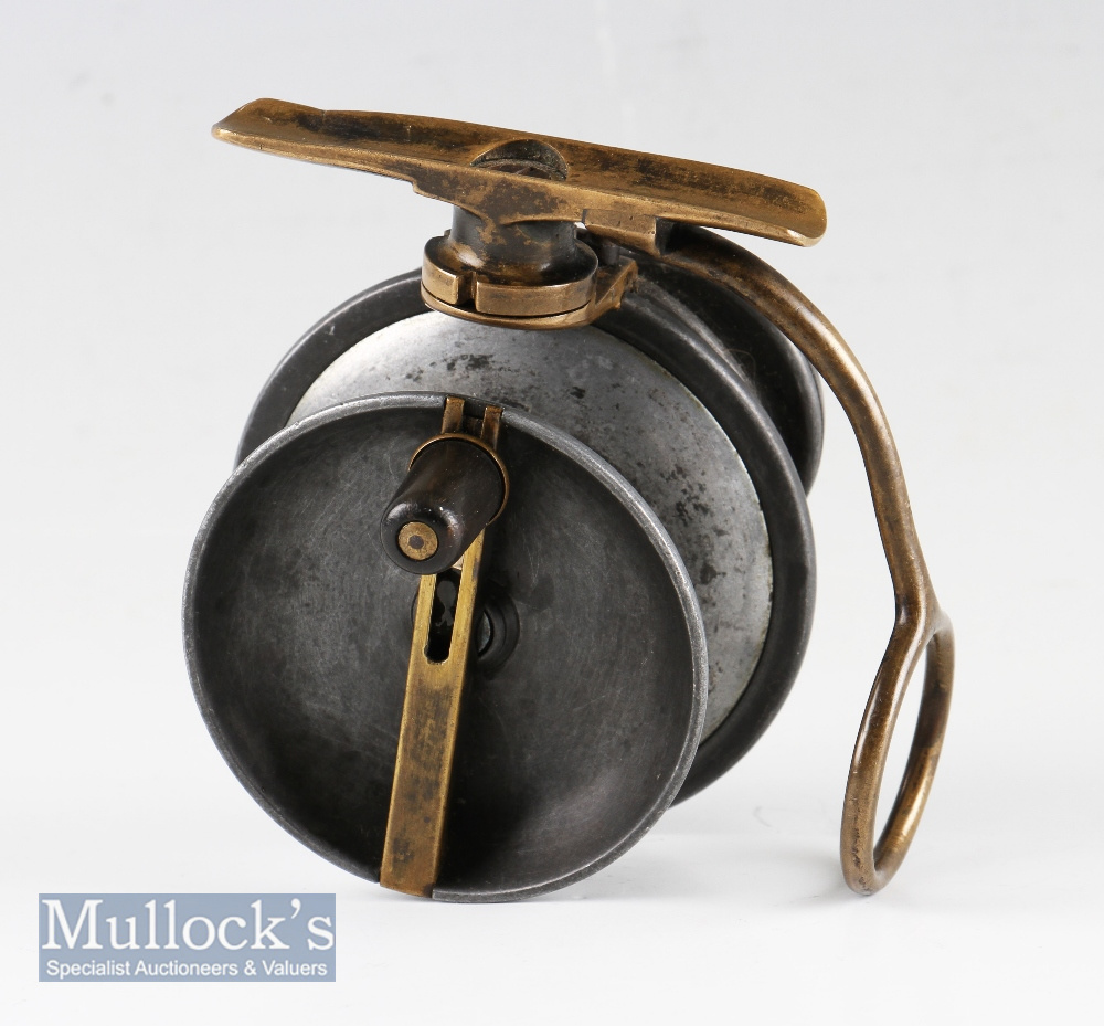 Extremely rare Malloch Patent multiplier side casting reel c.1912/14 – 3.25”dia backplate, raised - Image 3 of 3